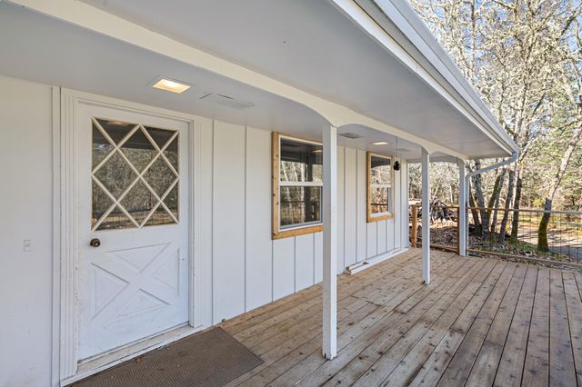 437 Cumberland Drive, Grants Pass, OR 97527