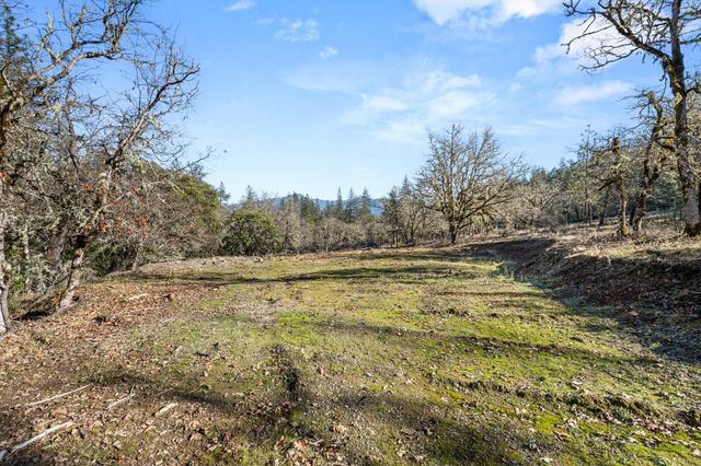 437 Cumberland Drive, Grants Pass, OR 97527