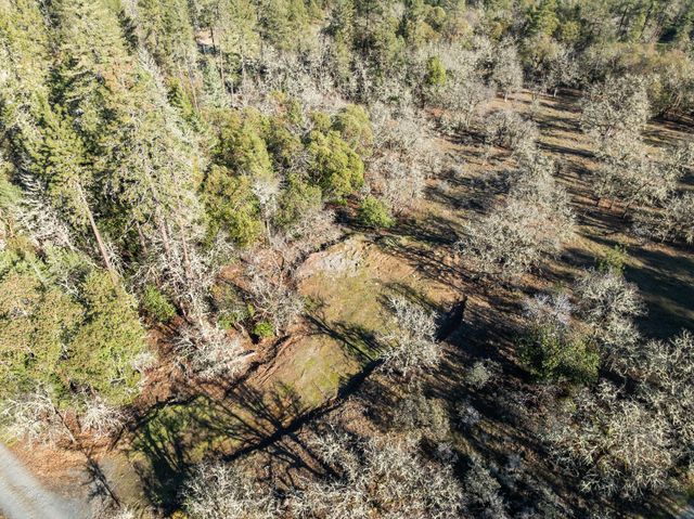 437 Cumberland Drive, Grants Pass, OR 97527