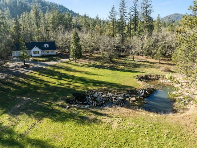 437 Cumberland Drive, Grants Pass, OR 97527