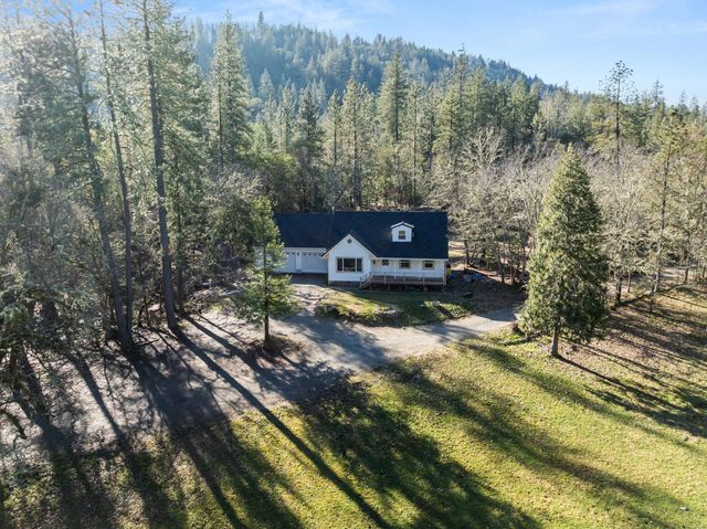 437 Cumberland Drive, Grants Pass, OR 97527
