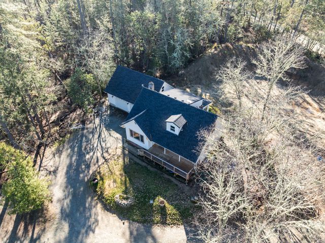 437 Cumberland Drive, Grants Pass, OR 97527