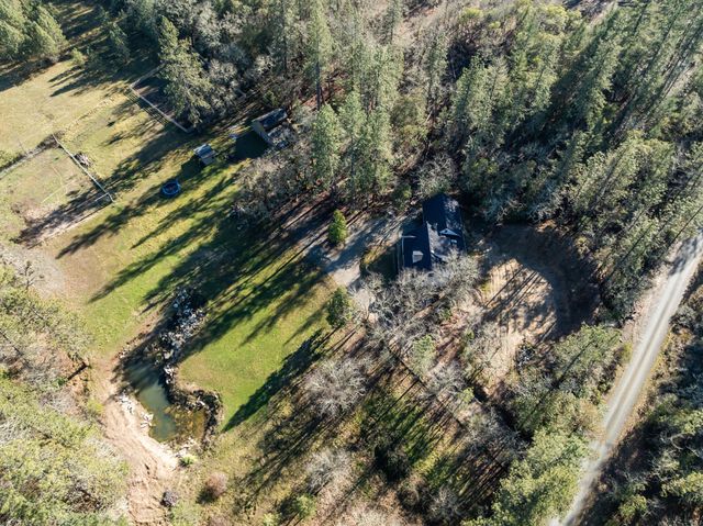 437 Cumberland Drive, Grants Pass, OR 97527