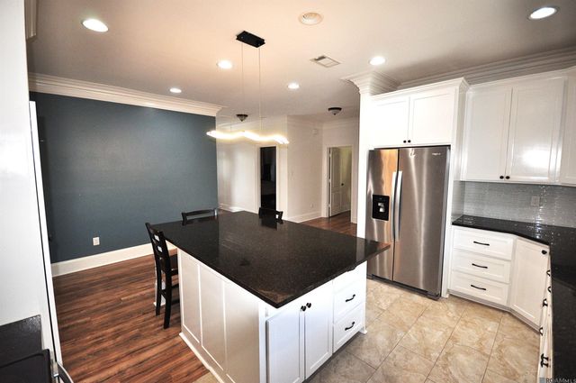 7070 Barremore Dr, Baton Rouge, LA 70817