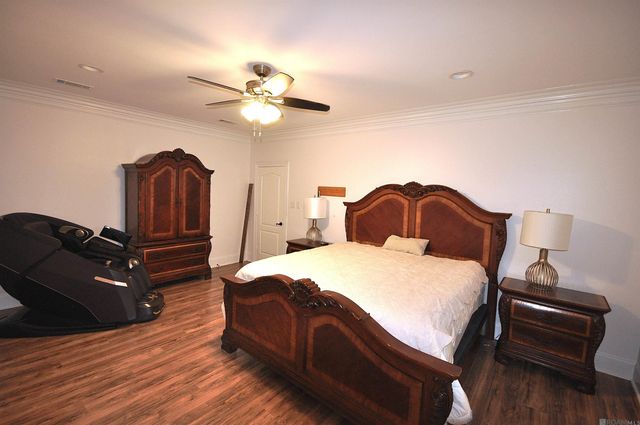 7070 Barremore Dr, Baton Rouge, LA 70817