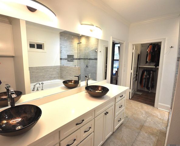 7070 Barremore Dr, Baton Rouge, LA 70817