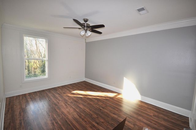 7070 Barremore Dr, Baton Rouge, LA 70817