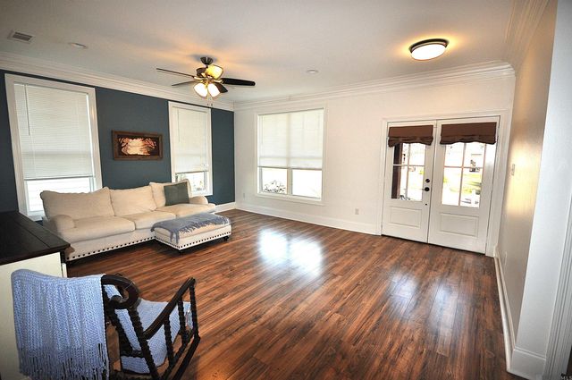 7070 Barremore Dr, Baton Rouge, LA 70817