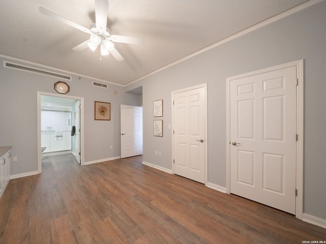 1 Towers Park Ln Apt 1614, San Antonio, TX 78209