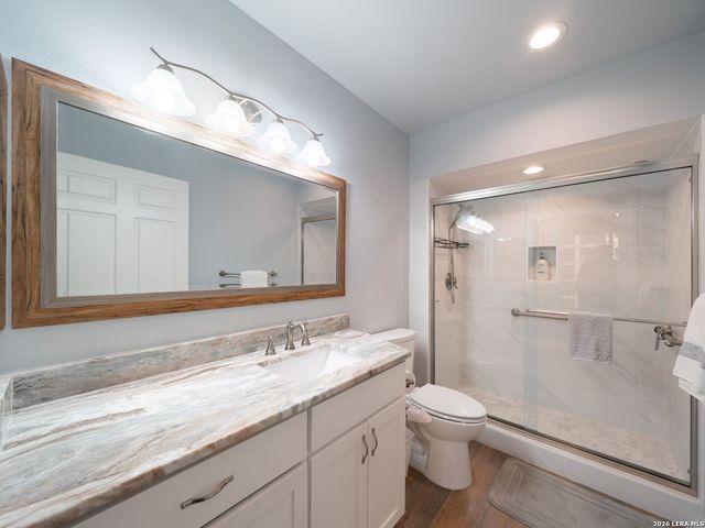 1 Towers Park Ln Apt 1614, San Antonio, TX 78209