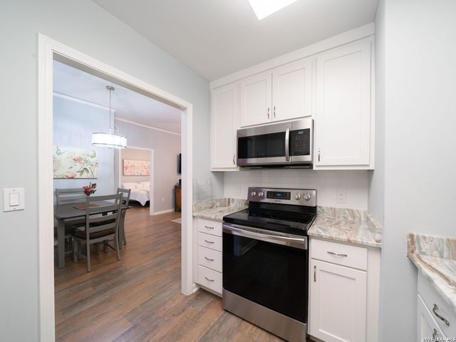 1 Towers Park Ln Apt 1614, San Antonio, TX 78209