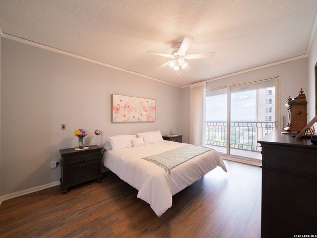 1 Towers Park Ln Apt 1614, San Antonio, TX 78209