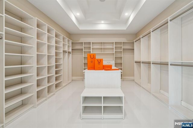 50 Roberts Road, Englewood Cliffs, NJ 07632