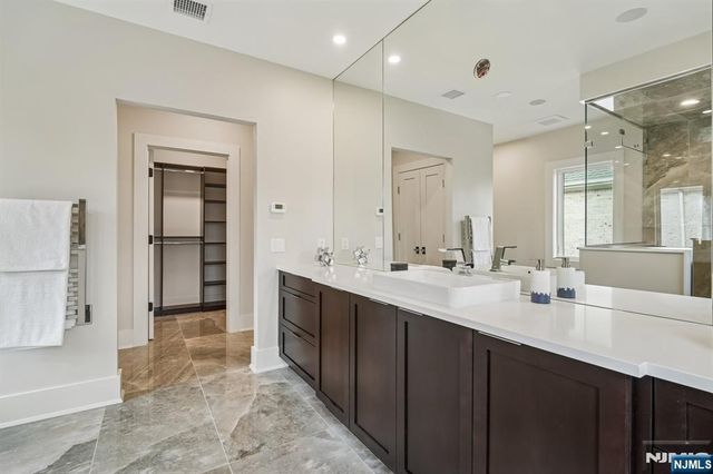 50 Roberts Road, Englewood Cliffs, NJ 07632