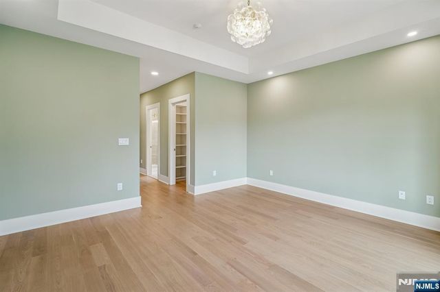 50 Roberts Road, Englewood Cliffs, NJ 07632