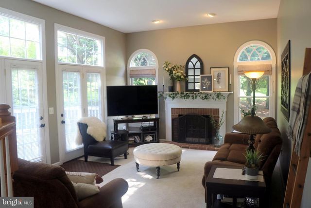 9700 BRAIDED MANE CT, Fairfax Station, VA 22039