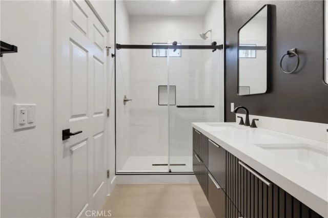 8738 Paso Robles, Northridge, CA 91325