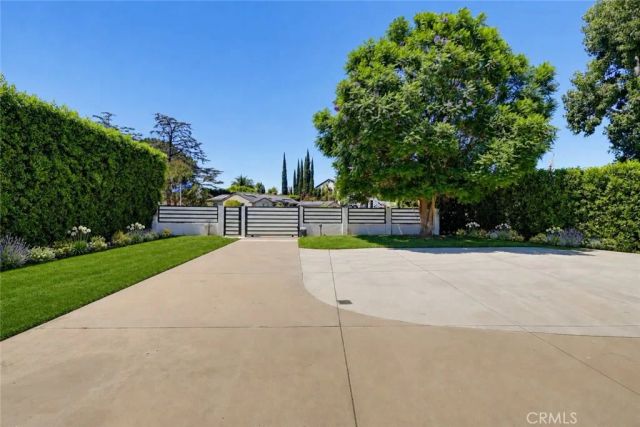 8738 Paso Robles, Northridge, CA 91325