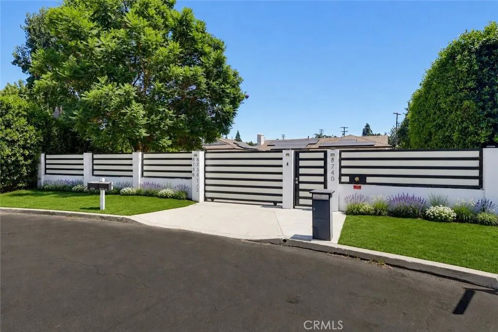 8738 Paso Robles, Northridge, CA 91325