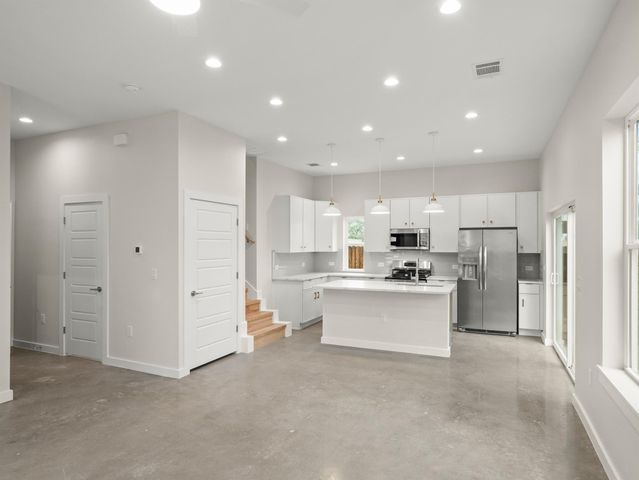 1165 Nickols Ave 2, Austin, TX 78721