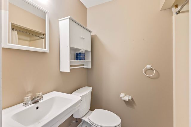 233 Iris Dr, Hendersonville, TN 37075