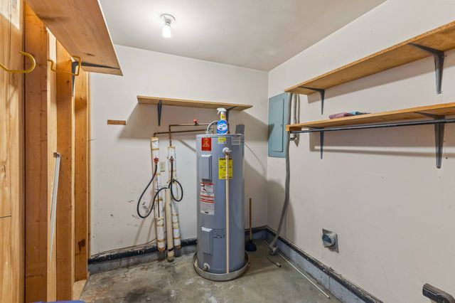 233 Iris Dr, Hendersonville, TN 37075