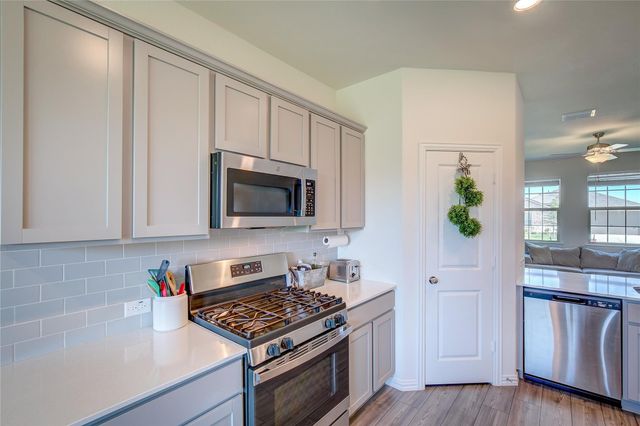 2124 Whispering Sage Boulevard, Royse City, TX 75189