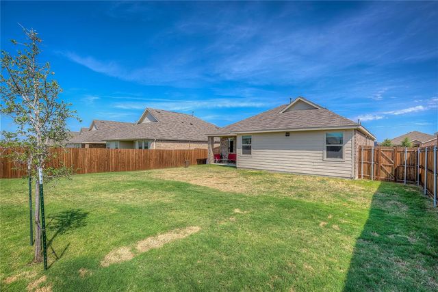 2124 Whispering Sage Boulevard, Royse City, TX 75189