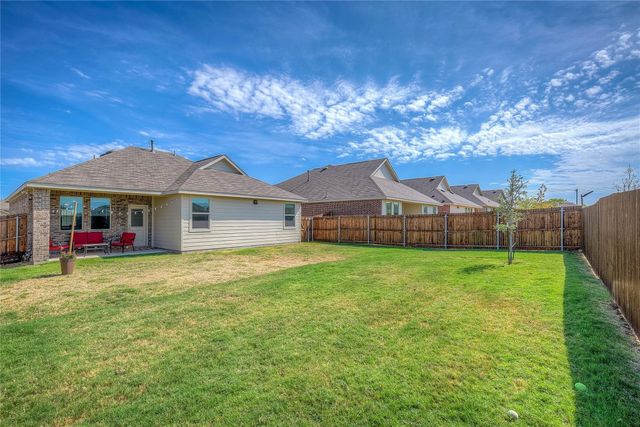 2124 Whispering Sage Boulevard, Royse City, TX 75189