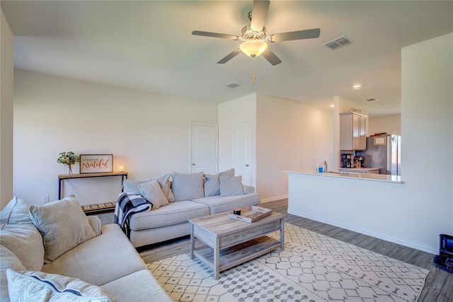 2124 Whispering Sage Boulevard, Royse City, TX 75189