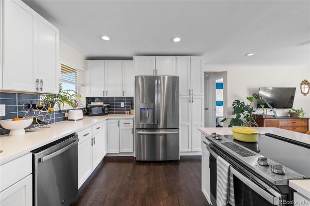 3011 Oneida Street, Denver, CO 80207