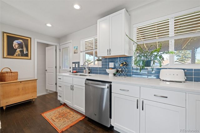 3011 Oneida Street, Denver, CO 80207