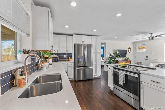 3011 Oneida Street, Denver, CO 80207