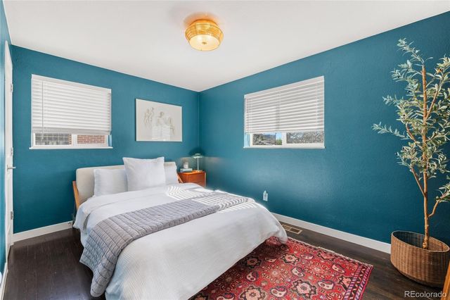 3011 Oneida Street, Denver, CO 80207