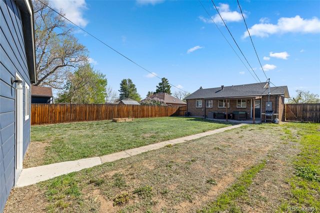 3011 Oneida Street, Denver, CO 80207
