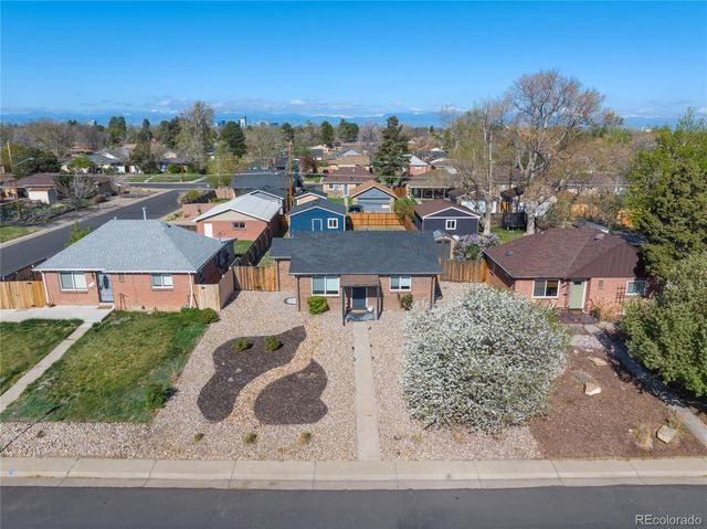 3011 Oneida Street, Denver, CO 80207