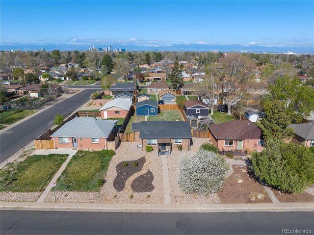 3011 Oneida Street, Denver, CO 80207
