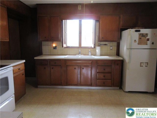 1145 Lehigh Avenue, Salisbury Twp, PA 18103