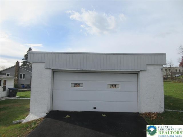 1145 Lehigh Avenue, Salisbury Twp, PA 18103