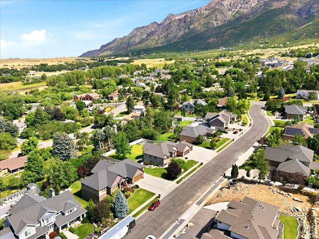 4245 N 300 W, Pleasant View, UT 84414
