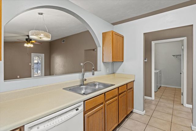 4663 Russells Pond Lane, Tallahassee, FL 32303