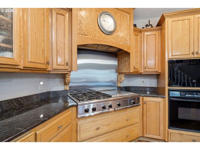 28515 Nw 51ST Ave, Ridgefield, WA 98642