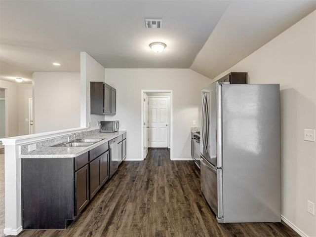 5329 Kye Dr, Tuttle, OK 73089