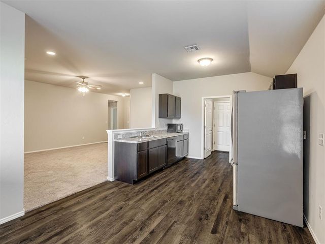 5329 Kye Dr, Tuttle, OK 73089