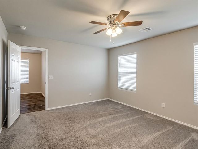 5329 Kye Dr, Tuttle, OK 73089