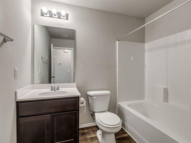 5329 Kye Dr, Tuttle, OK 73089