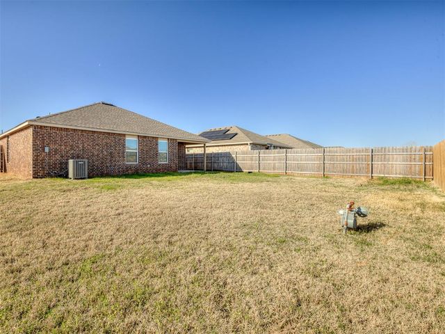 5329 Kye Dr, Tuttle, OK 73089