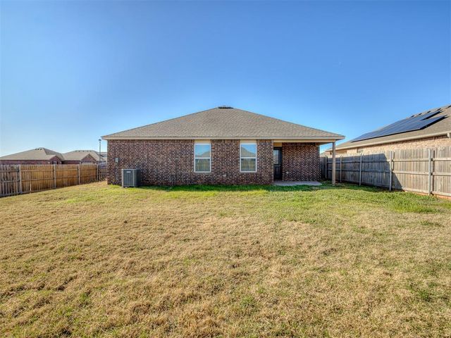 5329 Kye Dr, Tuttle, OK 73089