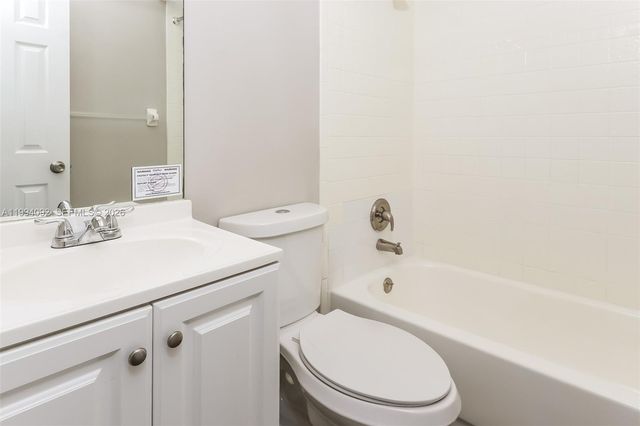 1274 SW Byron St, Port St. Lucie, FL 34983