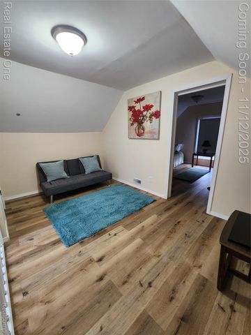 1128 Hickory Street, Lansing, MI 48912